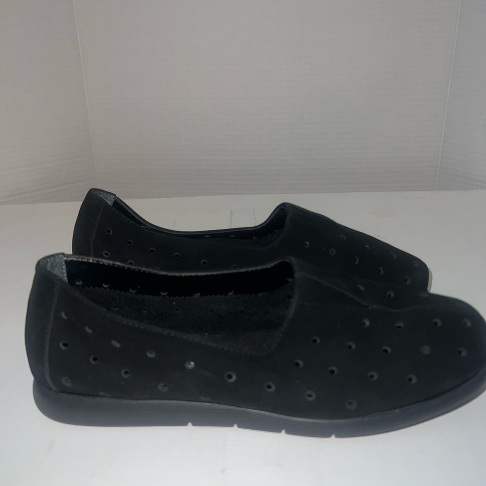 AEROSOLES Black Quilted Flats for Comfort Women’s size 6.5